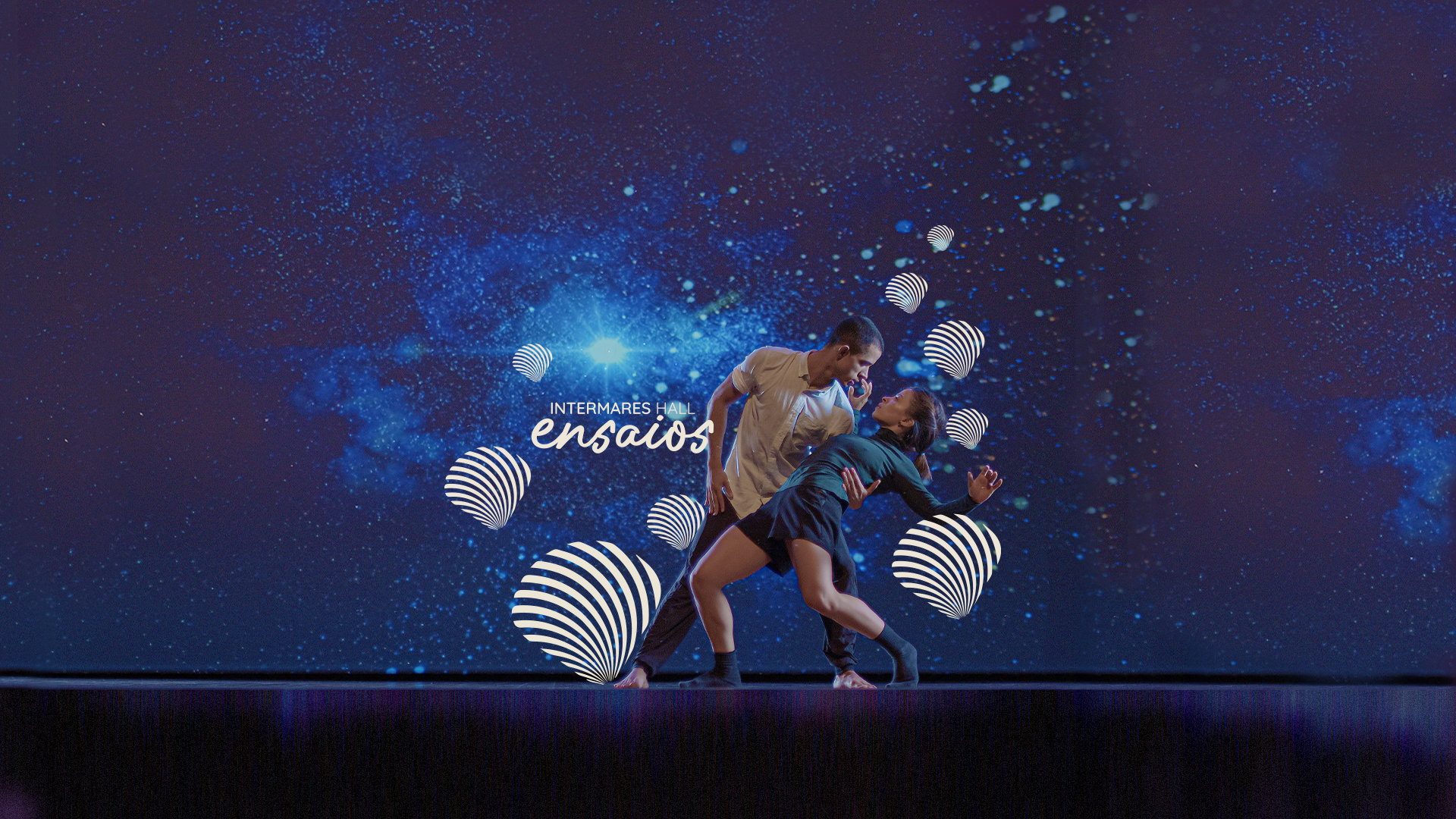 Os bailarinos Maxwell Araújo e Aline Ferreira apresentaram a coreografia “Cego Olhar”